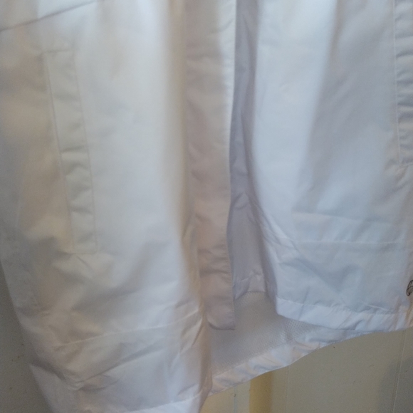 Mondetta Jackets & Coats Mondetta Outdoor Project Women Rain Jacket